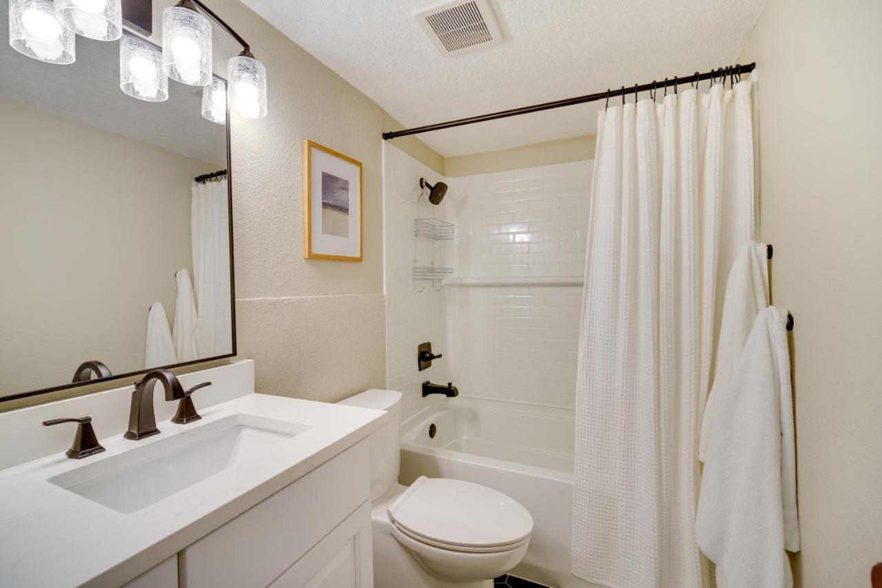 Oceanfront Satellite Beach Condo With Balcony, Views Extérieur photo