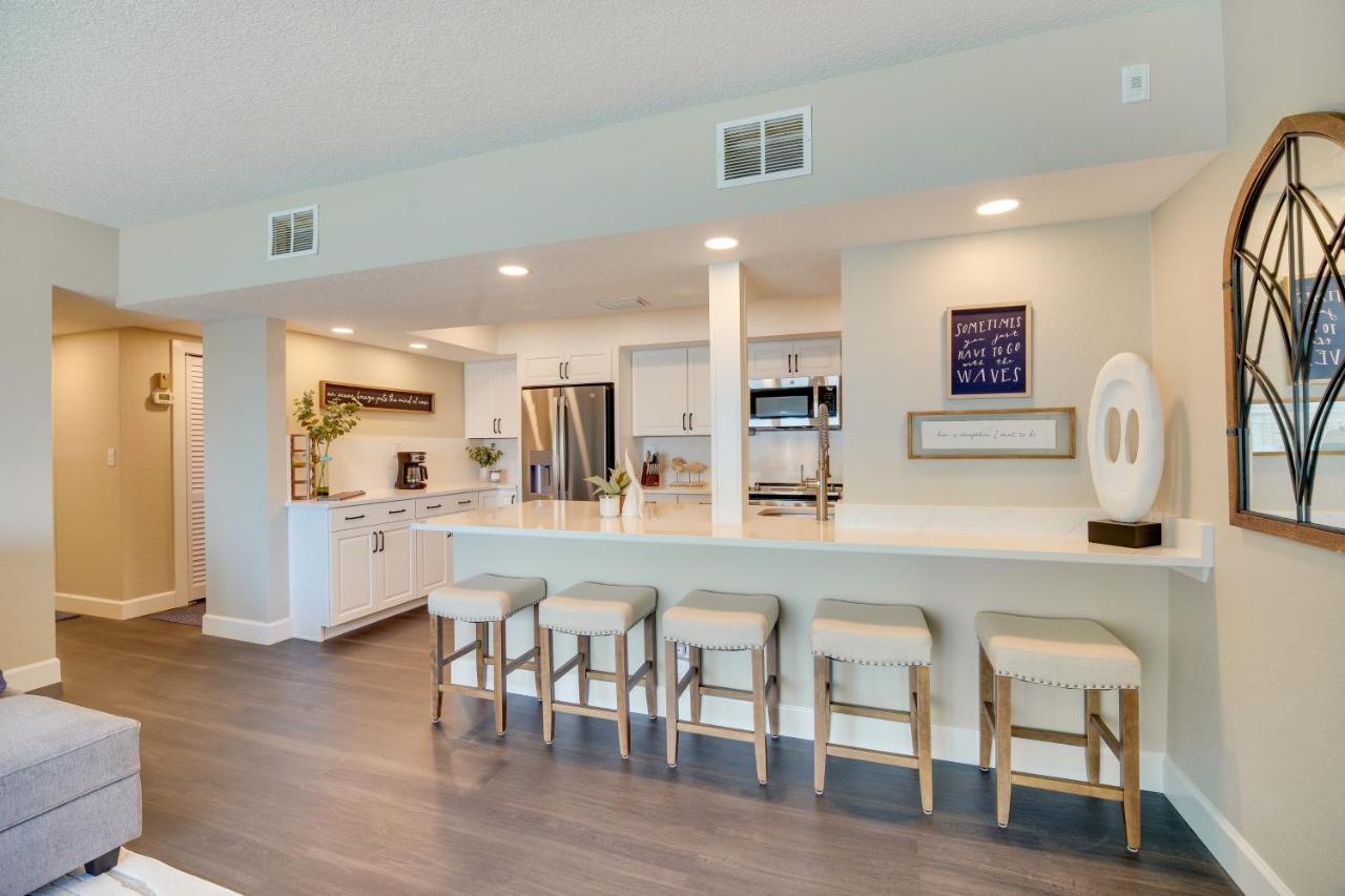Oceanfront Satellite Beach Condo With Balcony, Views Extérieur photo